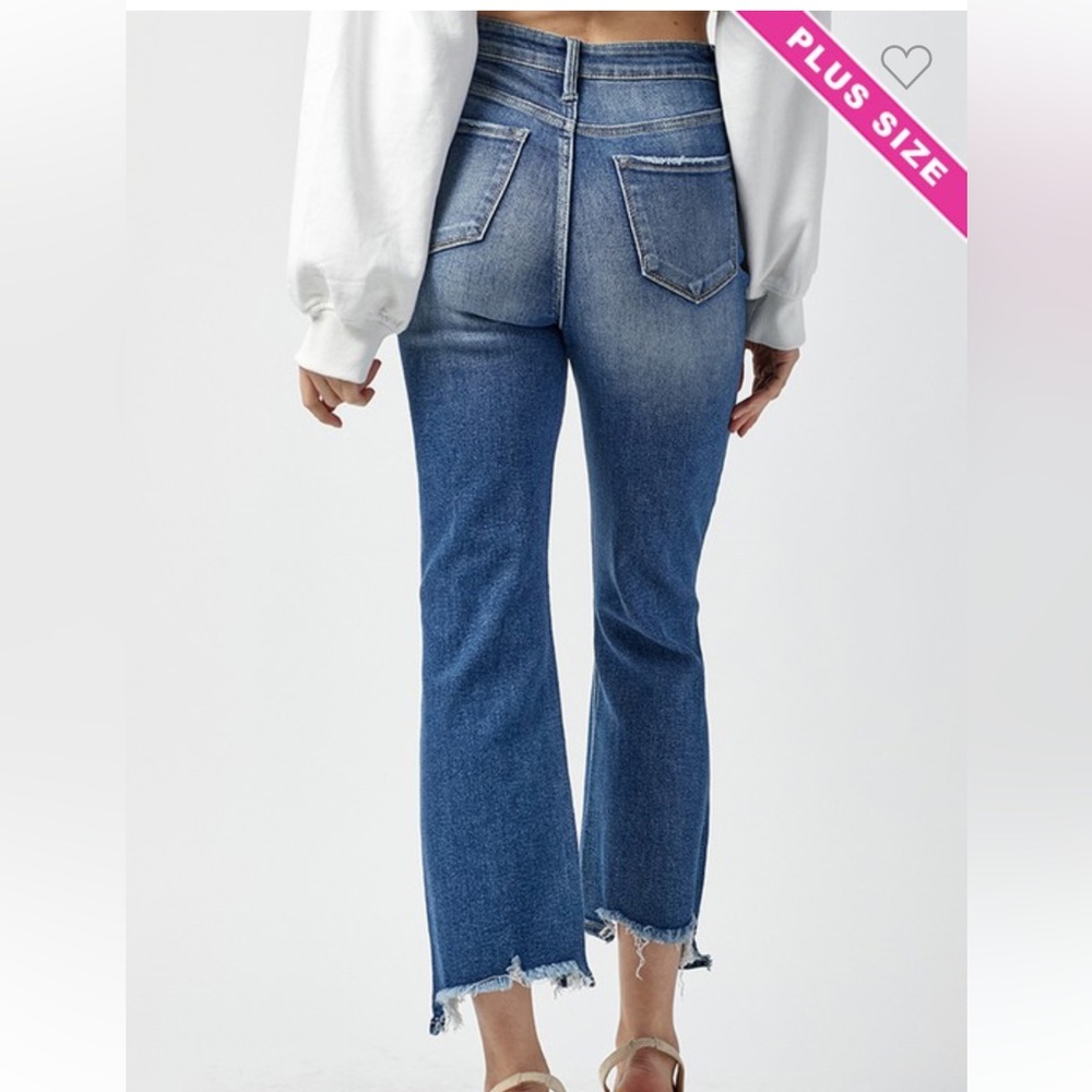 High waisted plus size designer jeans! I have available 2x 3x !!